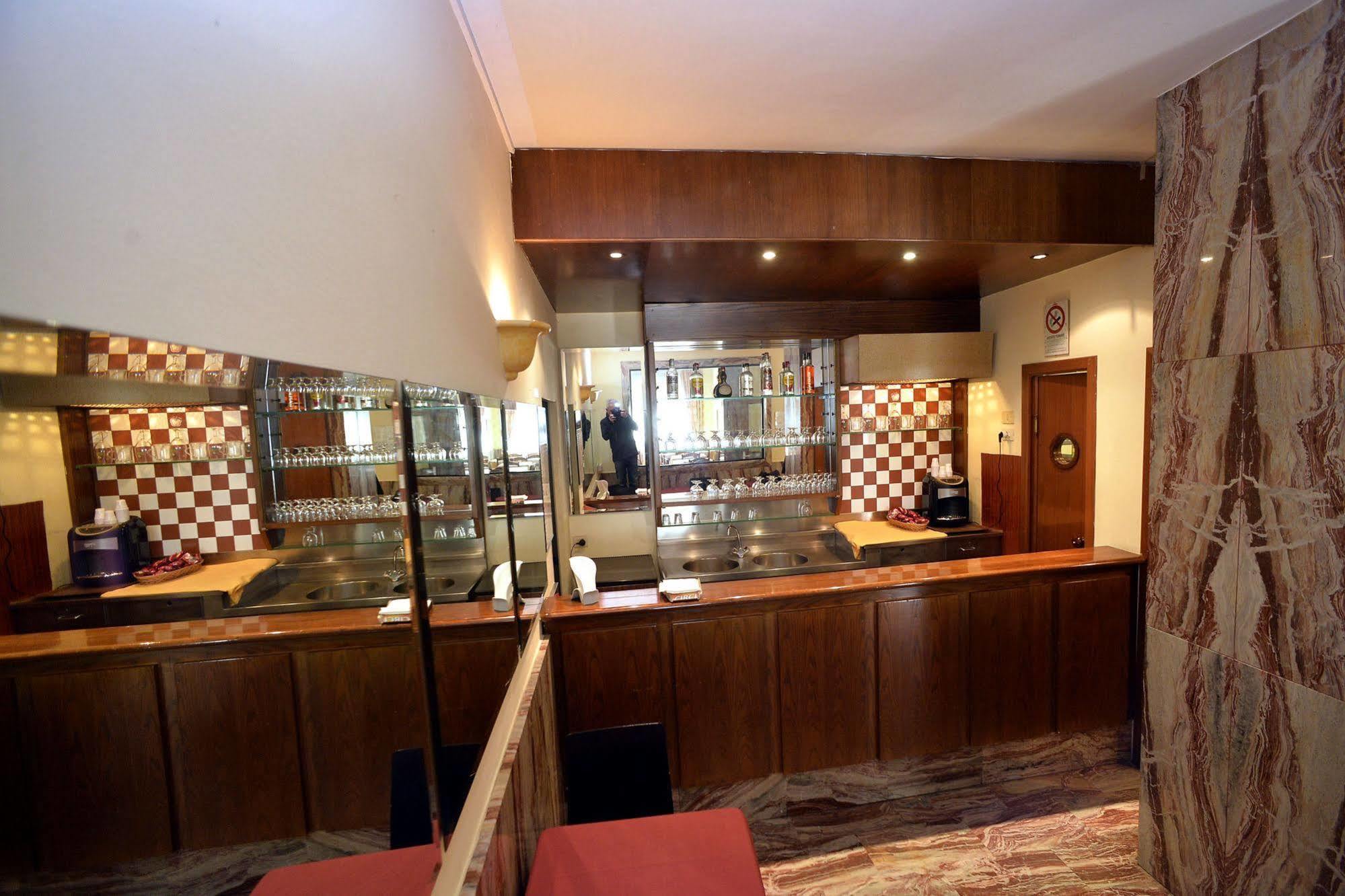Hotel Corolle Флоренция Екстериор снимка