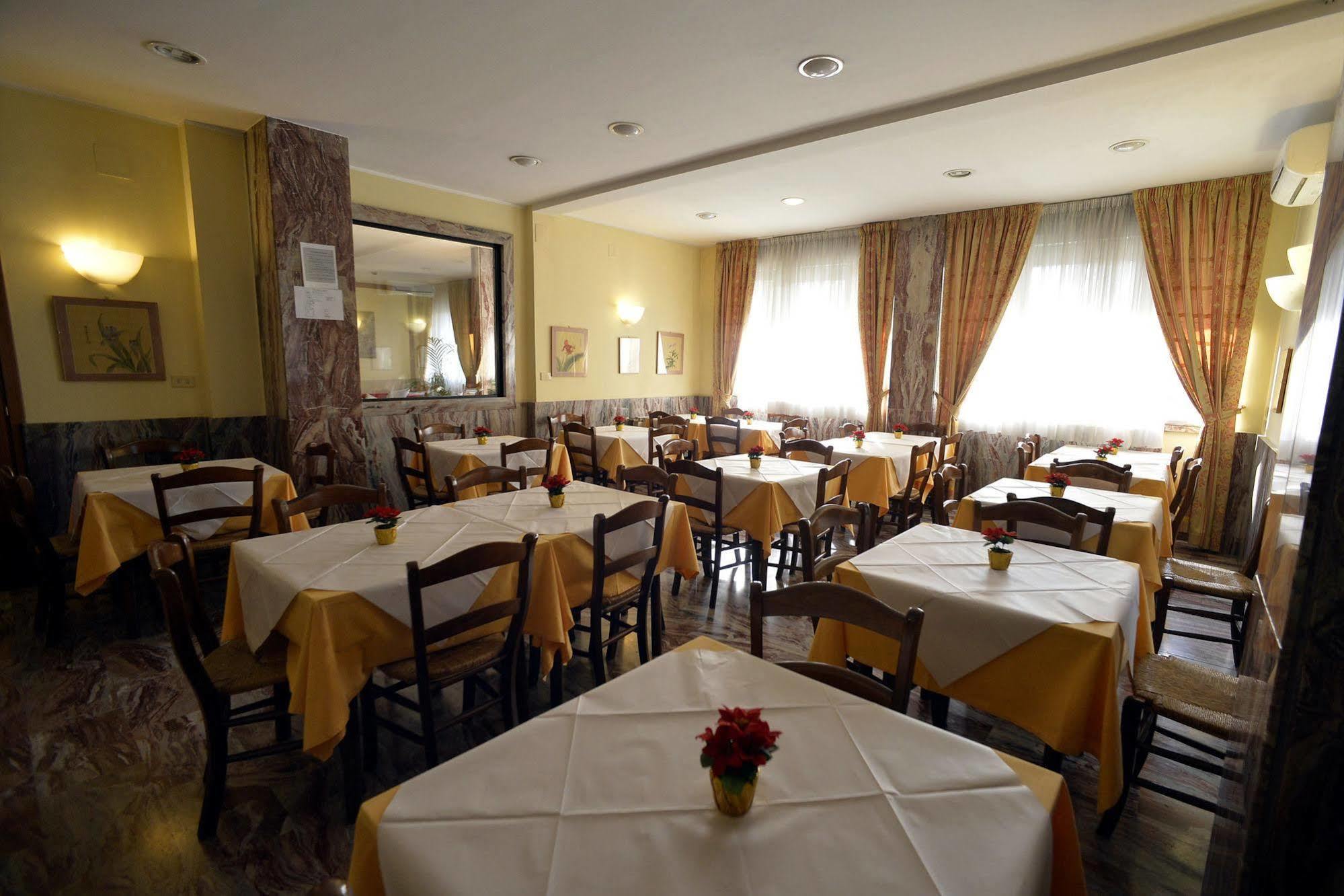 Hotel Corolle Флоренция Екстериор снимка