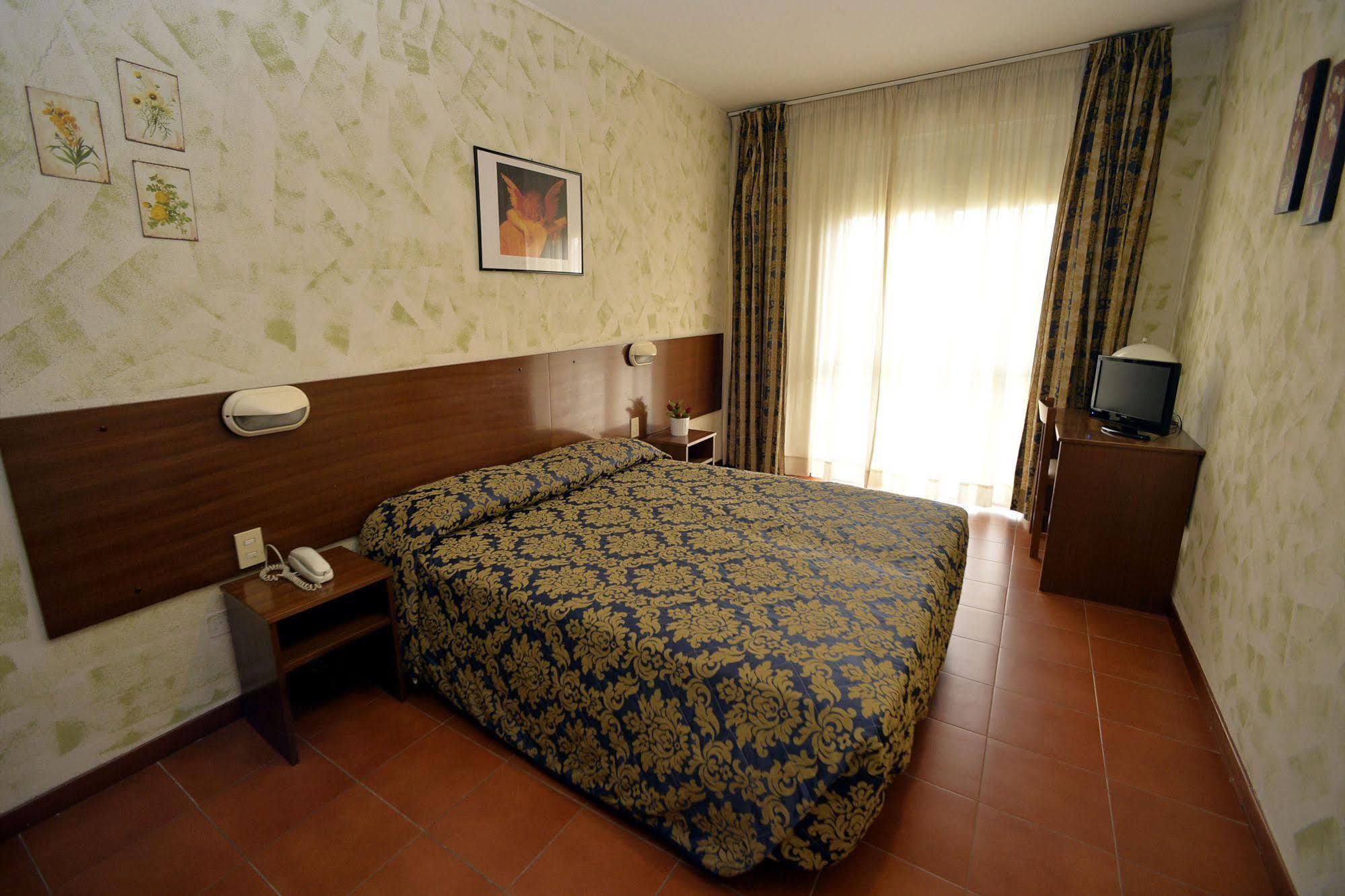 Hotel Corolle Флоренция Екстериор снимка