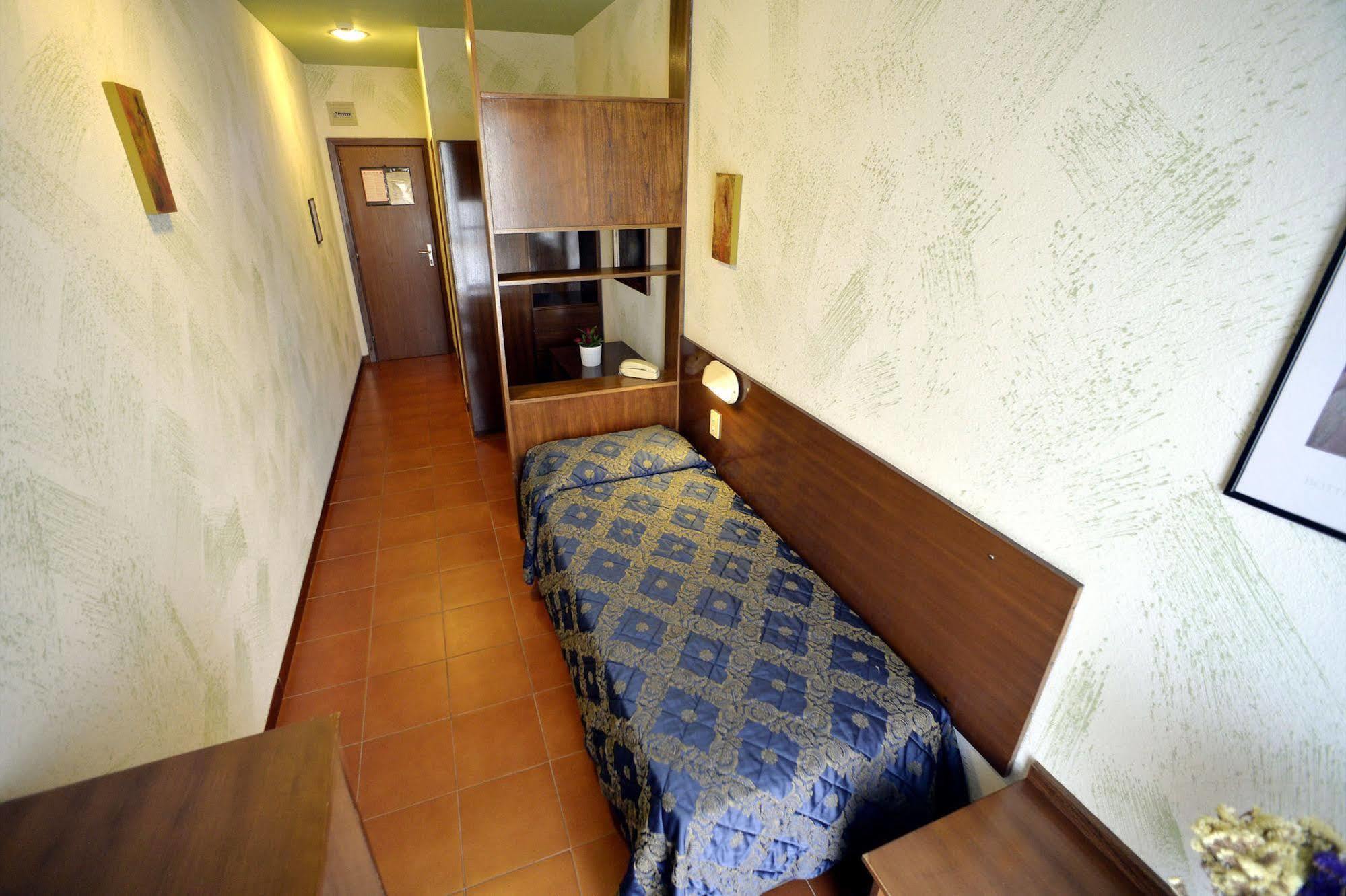 Hotel Corolle Флоренция Екстериор снимка